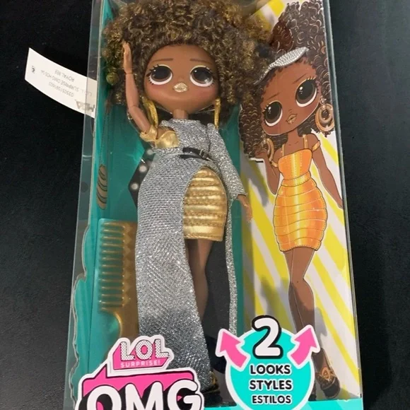 LOL Surprise OMG Royal Bee Fashion Doll with Multiple Surprises - Picture 5 of 10